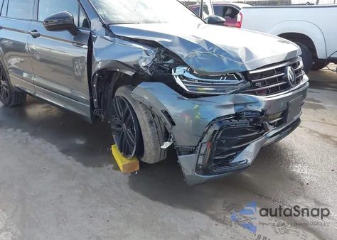 2022 Volkswagen Tiguan 2.0T Se R-Line Black из США, поврежденный, VIN 3VVCB7AX1NM132881